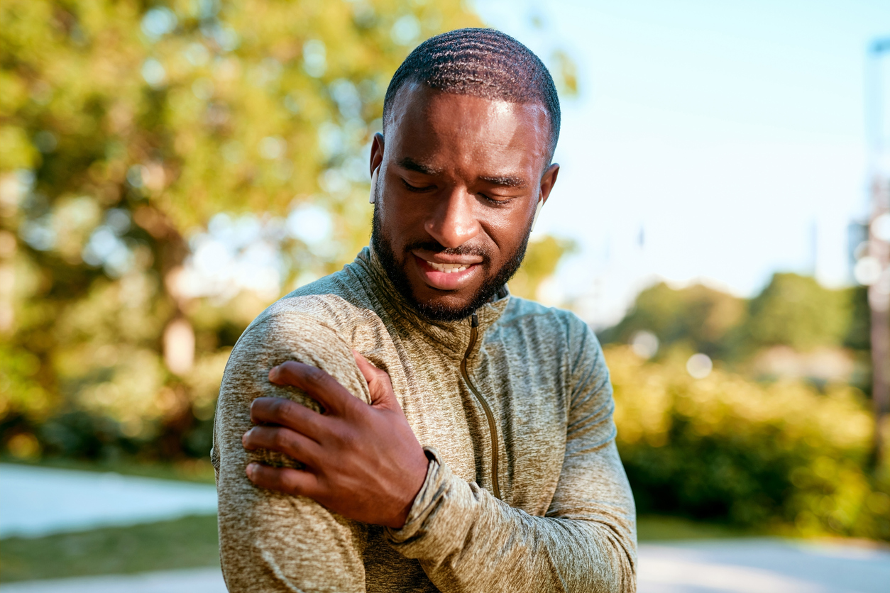 man with shoulder pain