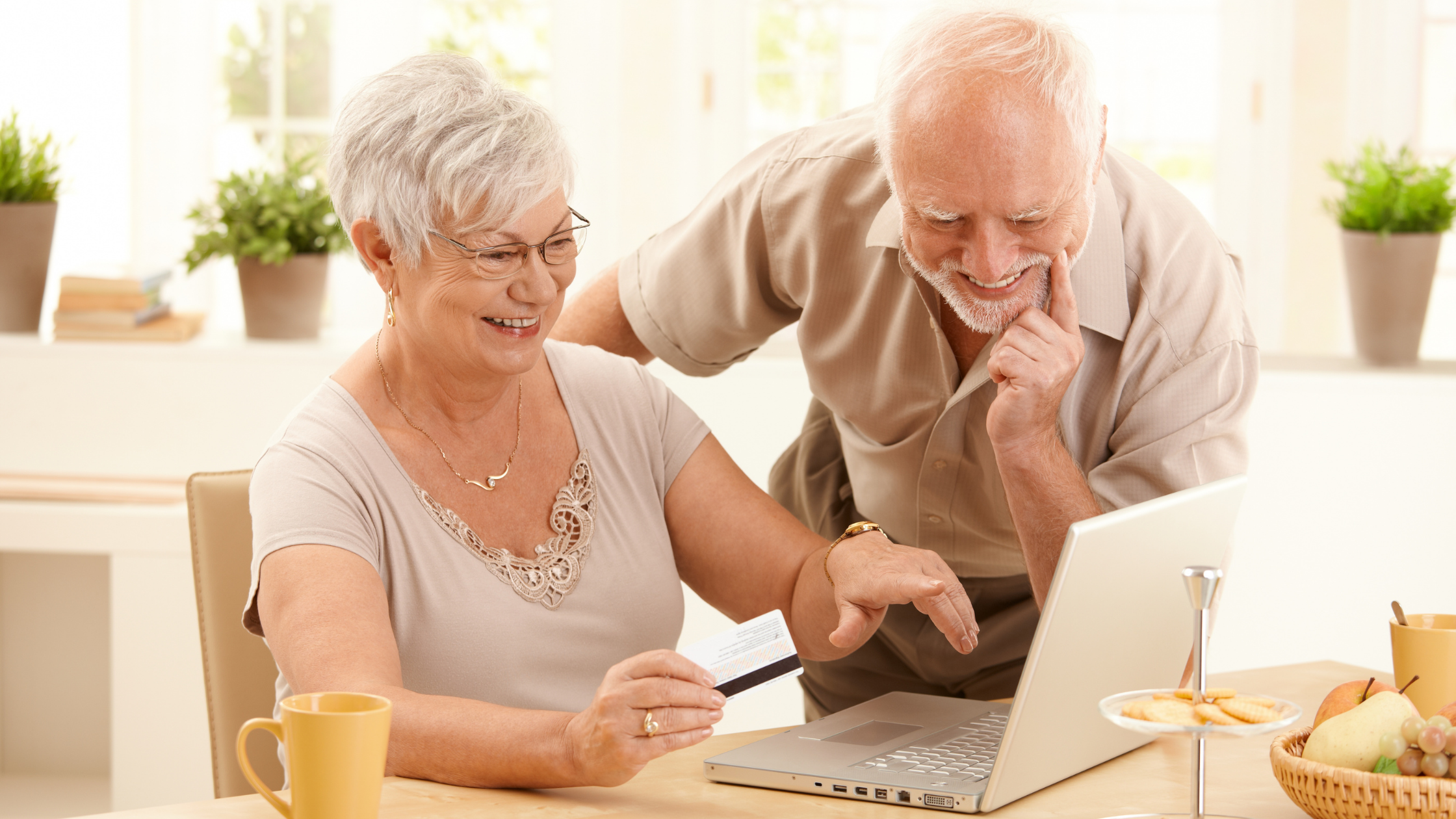 older couple living best life with chronic pain